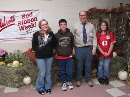 Red-Ribbon-Week-2011-011